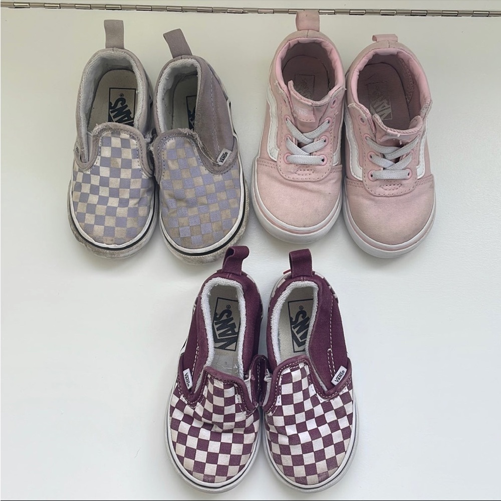 3 pairs of size 7 toddler vans